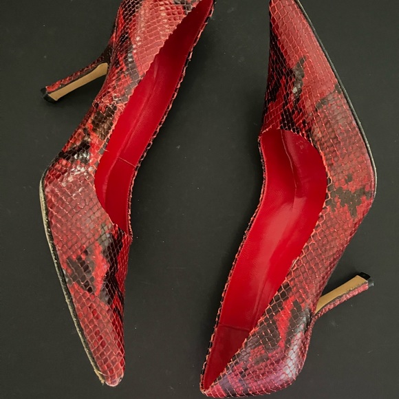 Charles David Python Heels I Color: red I Size: 8.5 - Picture 4 of 6
